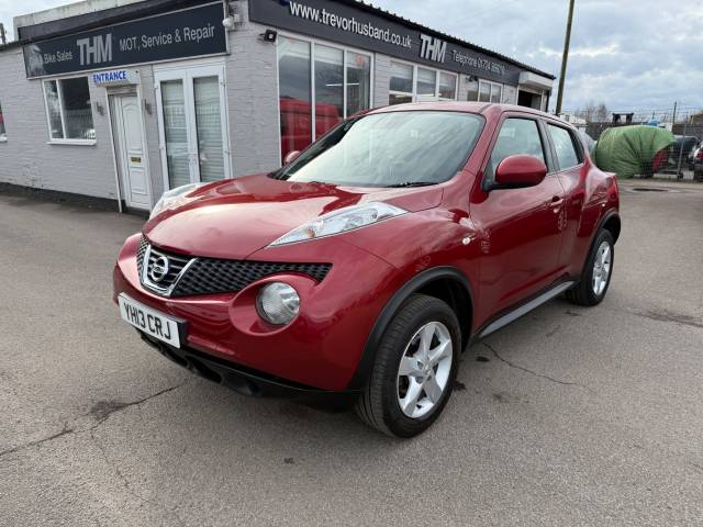 Nissan Juke 1.6 JUKE VISIA Hatchback Petrol Red
