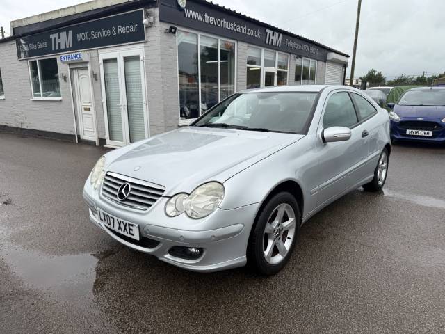 Mercedes-Benz C 180 1.8 C180 KOMPRESSOR SE AUTOMATIC Coupe Petrol Silver